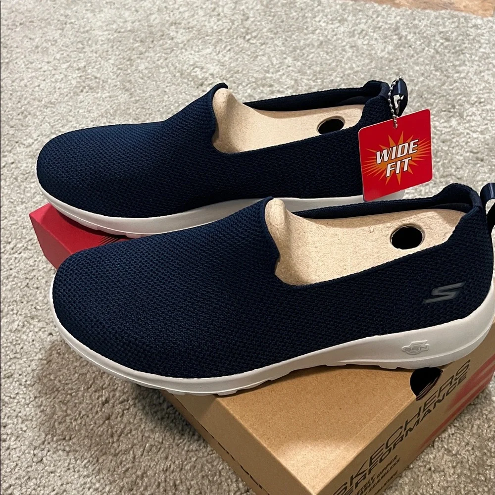 NWOT Womens Skechers Quick Fit slip on navy mesh shoes - 7.5W - Picture 3 of 8